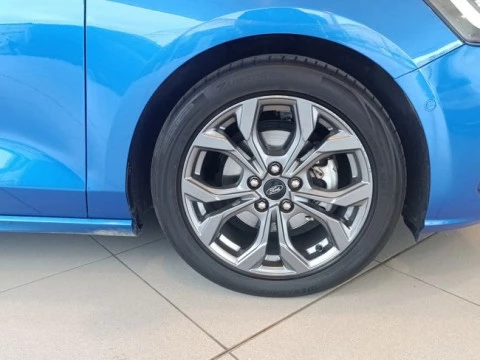 Ford Focus 1.0 Ecoboost MHEV 114kW Active Auto