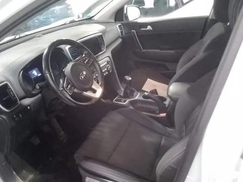 Kia Sportage 1.6 MHEV Business 100kW (136CV) 4x4