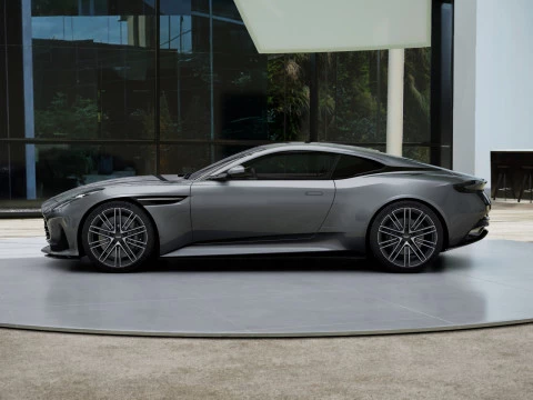 Aston Martin DB12 4.0 V8 Auto