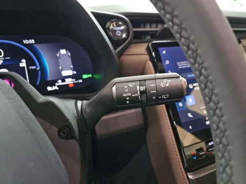 Lexus LBX 1.5 136cv HEV Elegant+