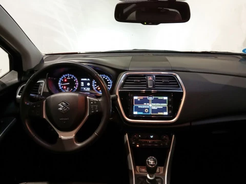 Suzuki S-Cross   1.4L Mild Hybrid S2 4WD