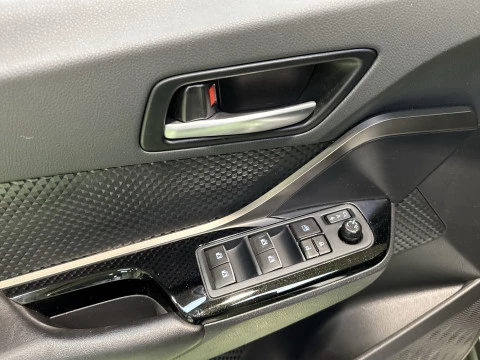 Toyota C-HR 1.8 125H Advance 90 kW (122 CV)