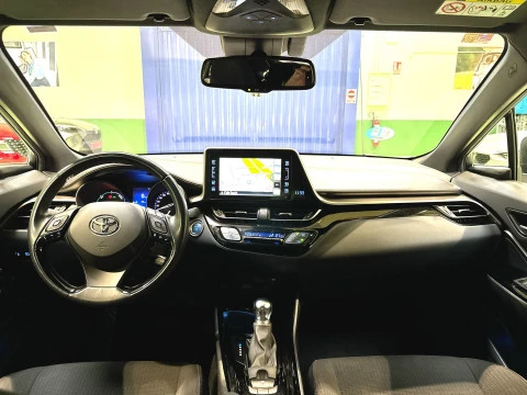 Toyota C-HR 1.8 125H Advance 90 kW (122 CV)