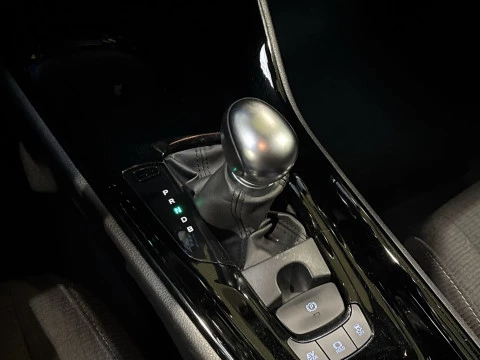 Toyota C-HR 1.8 125H Advance 90 kW (122 CV)