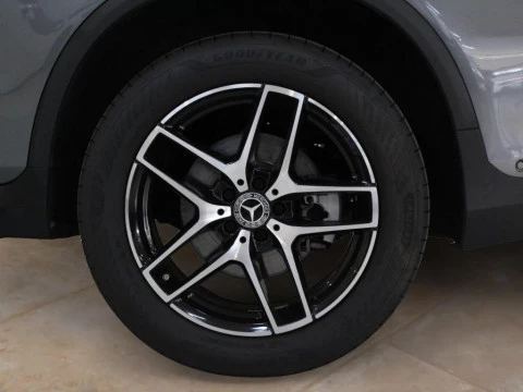 Mercedes-Benz GLC 220 d 4MATIC