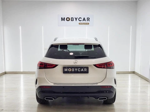 Mercedes-Benz GLA GLA 200 D