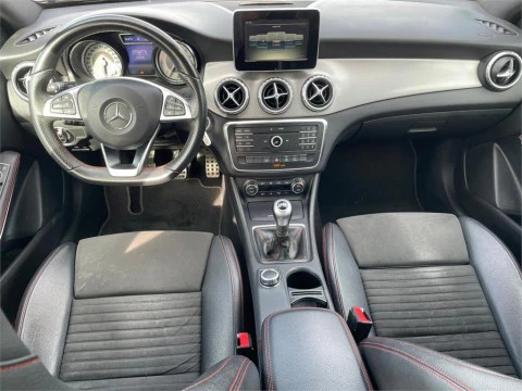 Mercedes-Benz GLA 200 d AMG Line