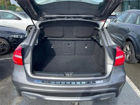 Mercedes-Benz GLA 200 d AMG Line