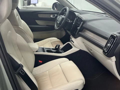 Volvo XC40 XC40 T2 CORE AUTO GASOLINA