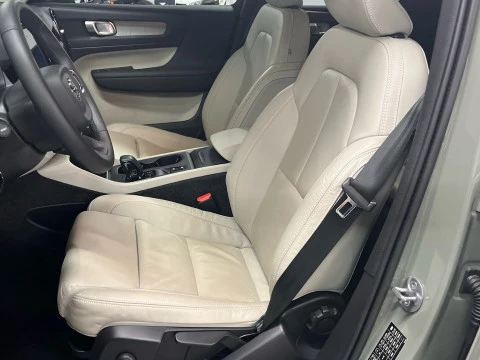 Volvo XC40 XC40 T2 CORE AUTO GASOLINA