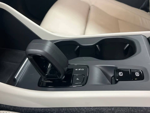 Volvo XC40 XC40 T2 CORE AUTO GASOLINA