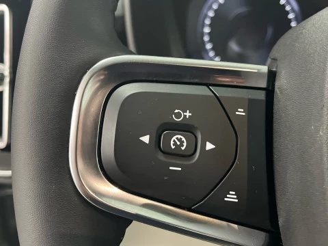 Volvo XC40 XC40 T2 CORE AUTO GASOLINA