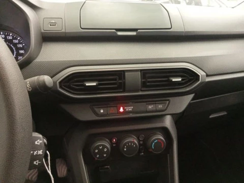 Dacia Jogger Essential 74kW (100CV) ECO-G 5 plazas