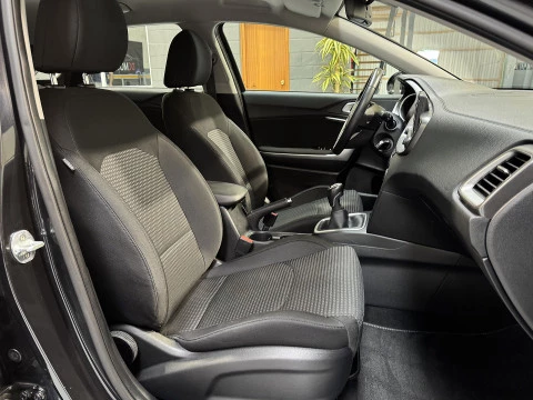 Kia Ceed 1.0 T-GDi 88kW (120CV) Concept