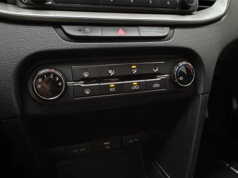 Kia Ceed 1.0 T-GDi 88kW (120CV) Concept