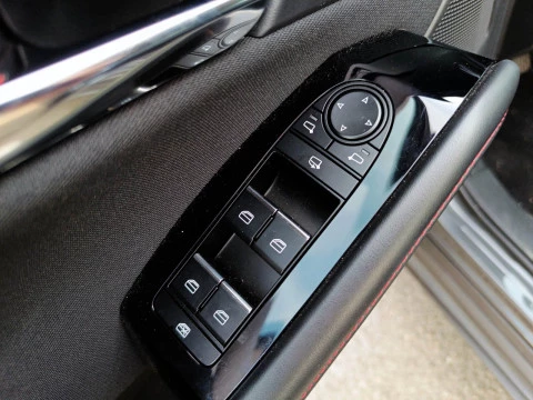 Mazda CX-30 (2022) E-SKYACTIV G 2.0 110 KW (150 CV) MT 2WD HOMURA