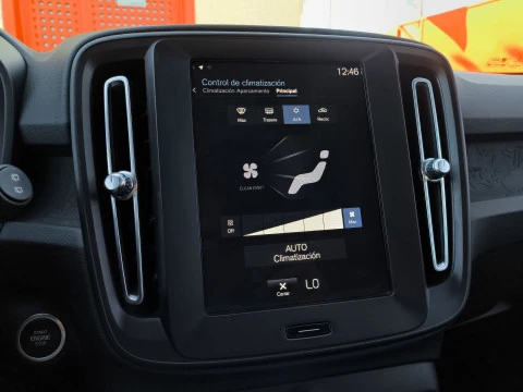 Volvo XC40 T2 Essential Auto 95 kW (129 CV)