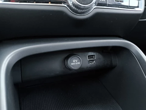 Volvo XC40 T2 Essential Auto 95 kW (129 CV)