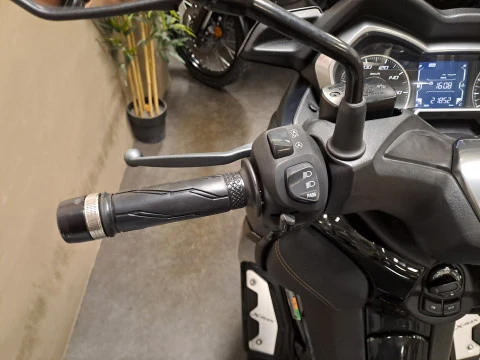 Yamaha XMAX 125 Tech Max DARK PETROL Yamaha XMAX 125 Tech Max DARK PETROL