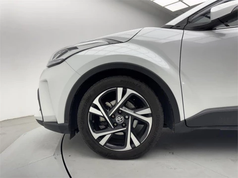 Toyota C-HR 5P Advance 180H e-CVT