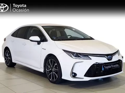Toyota Corolla 1.8 125H FEEL! E-CVT SEDAN Toyota Corolla 1.8 125H FEEL! E-CVT SEDAN