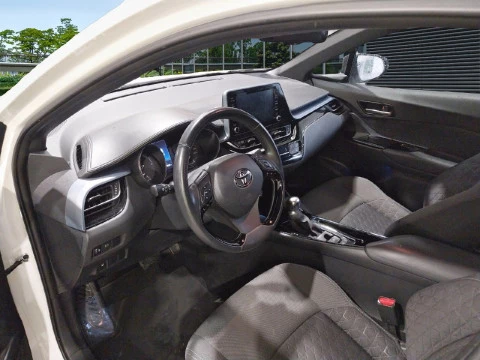 Toyota C-HR 2.0 180H Advance