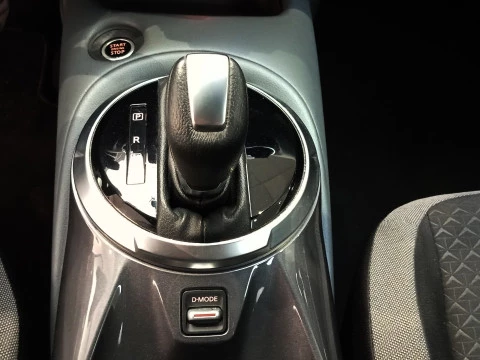 Nissan Juke   1.0 DIG-T N-Connecta 4x2 DCT 7 114