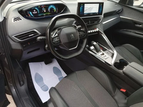 Peugeot 3008 Hybrid 225 e-EAT8 Allure Pack
