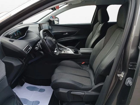 Peugeot 3008 Hybrid 225 e-EAT8 Allure Pack