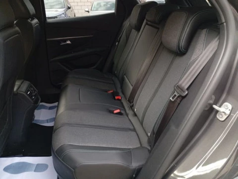 Peugeot 3008 Hybrid 225 e-EAT8 Allure Pack
