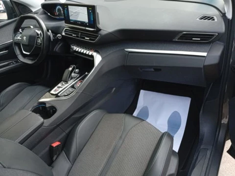 Peugeot 3008 Hybrid 225 e-EAT8 Allure Pack