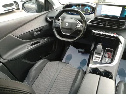 Peugeot 3008 Hybrid 225 e-EAT8 Allure Pack