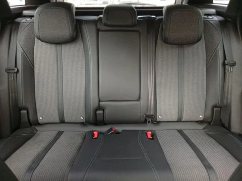 Peugeot 3008 Hybrid 225 e-EAT8 Allure Pack