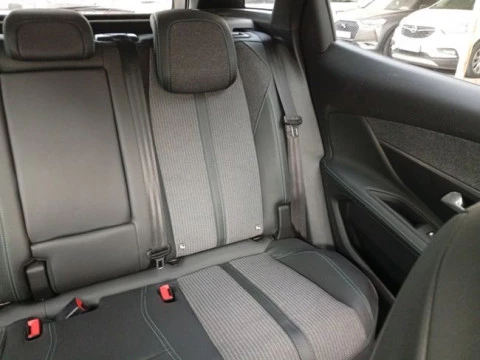 Peugeot 3008 Hybrid 225 e-EAT8 Allure Pack