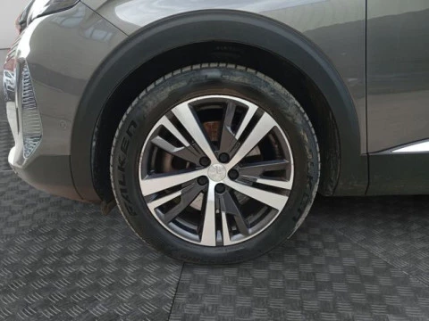 Peugeot 3008 Hybrid 225 e-EAT8 Allure Pack
