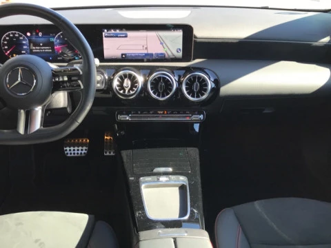 Mercedes-Benz Clase A  180 Compacto