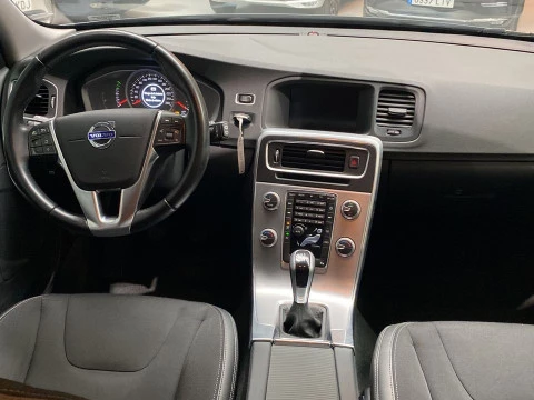 Volvo V60 Cross Country familiar 2.0 D3 MOMENTUM 5P