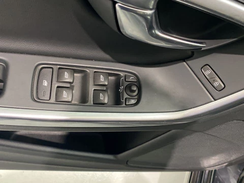 Volvo V60 Cross Country familiar 2.0 D3 MOMENTUM 5P