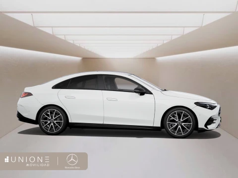 Mercedes-Benz Clase CLA  220 con tecnología híbrida