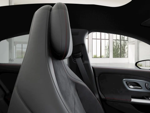 Mercedes-Benz Clase CLA  220 con tecnología híbrida