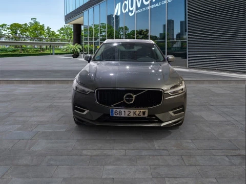 Volvo XC60 2.0 T8 AWD Momentum Auto