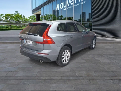 Volvo XC60 2.0 T8 AWD Momentum Auto