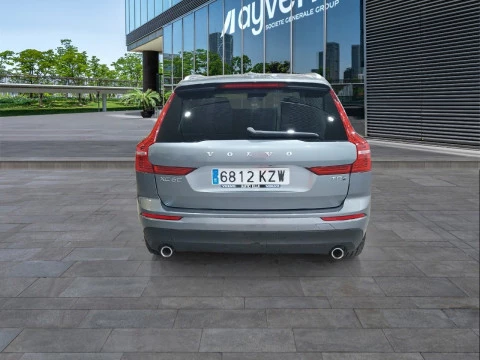 Volvo XC60 2.0 T8 AWD Momentum Auto