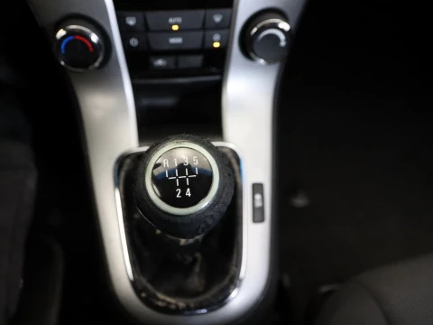 Chevrolet CRUZE sedan 1.6 LS+ CLIMA 4P
