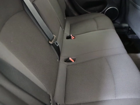 Chevrolet CRUZE sedan 1.6 LS+ CLIMA 4P