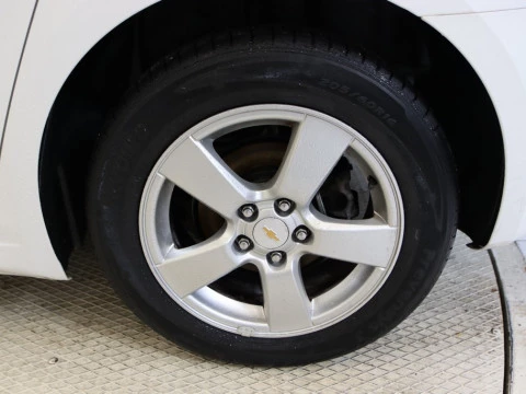 Chevrolet CRUZE sedan 1.6 LS+ CLIMA 4P