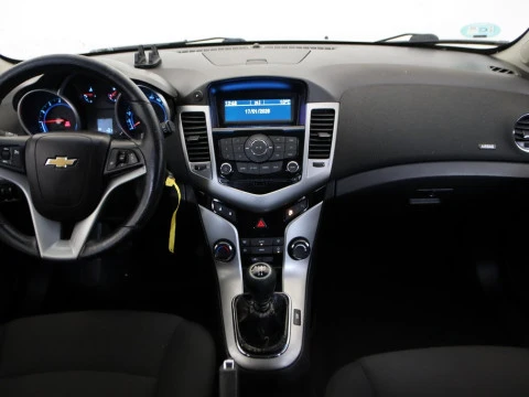 Chevrolet CRUZE sedan 1.6 LS+ CLIMA 4P