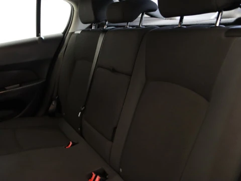 Chevrolet CRUZE sedan 1.6 LS+ CLIMA 4P