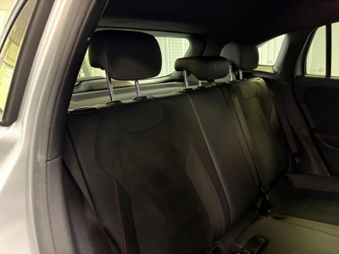 Mercedes-Benz GLA GLA 200 D