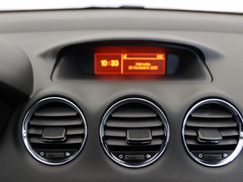 Peugeot 308 familiar 1.6 THP 156BHP AUTO ACTIVE SW 5P